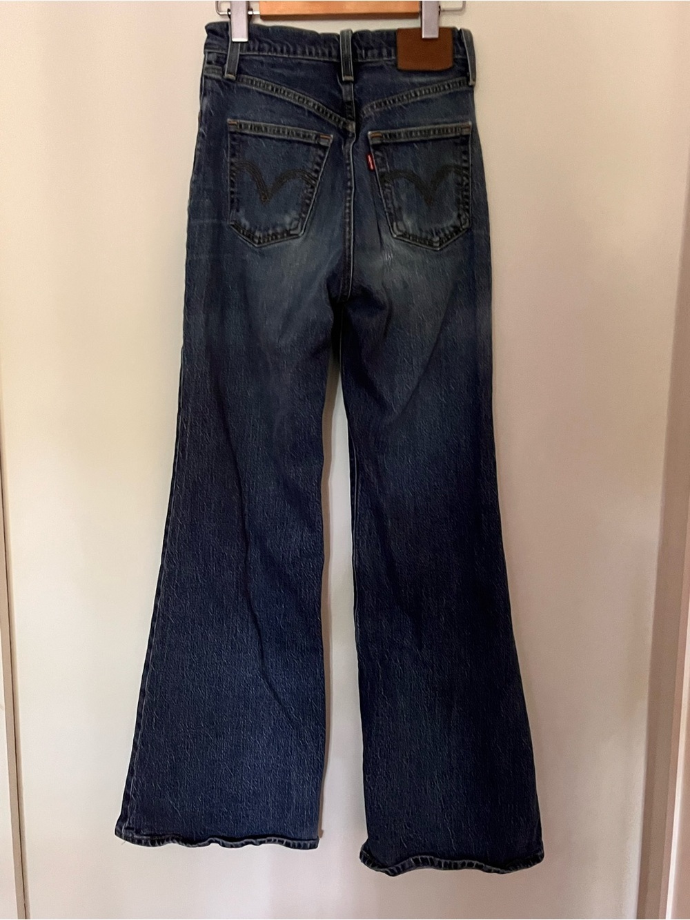 Levi's Ribcage Bell High Rise Flare Blue 24 - Picture 6 of 13